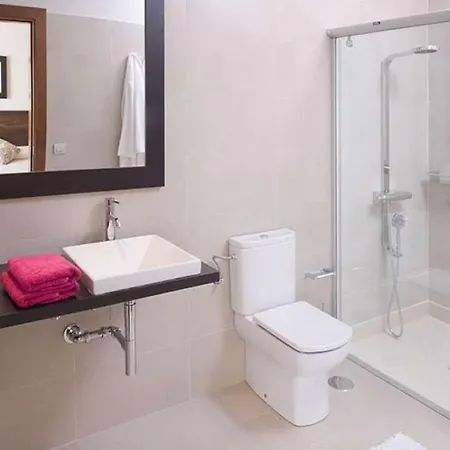 Puerto Del Carmen Sleeps 6 Pool Wifi *